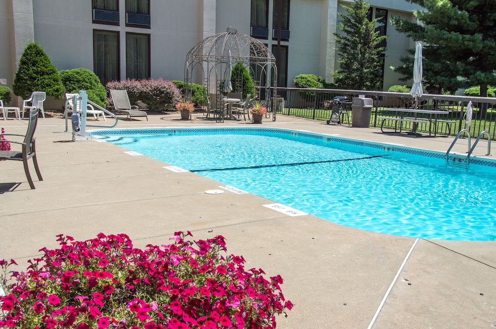 Greenstay Hotel & Suites - photo 53