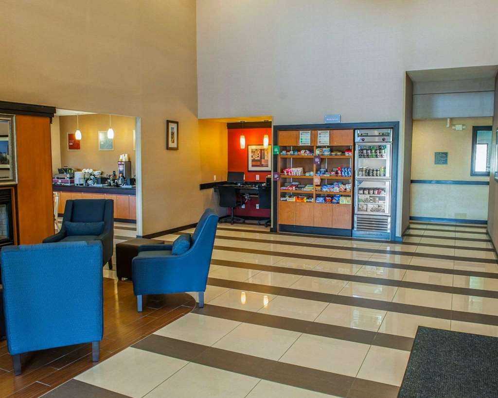 Quality Suites NE Indianapolis Fishers - photo 2