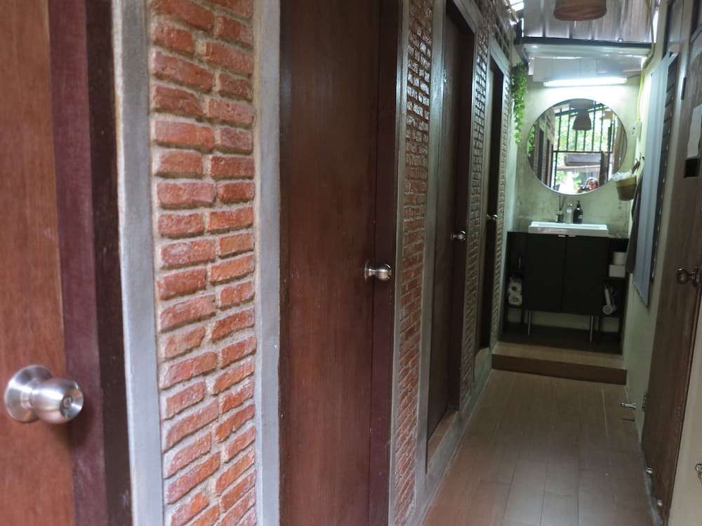 Non House Hostel