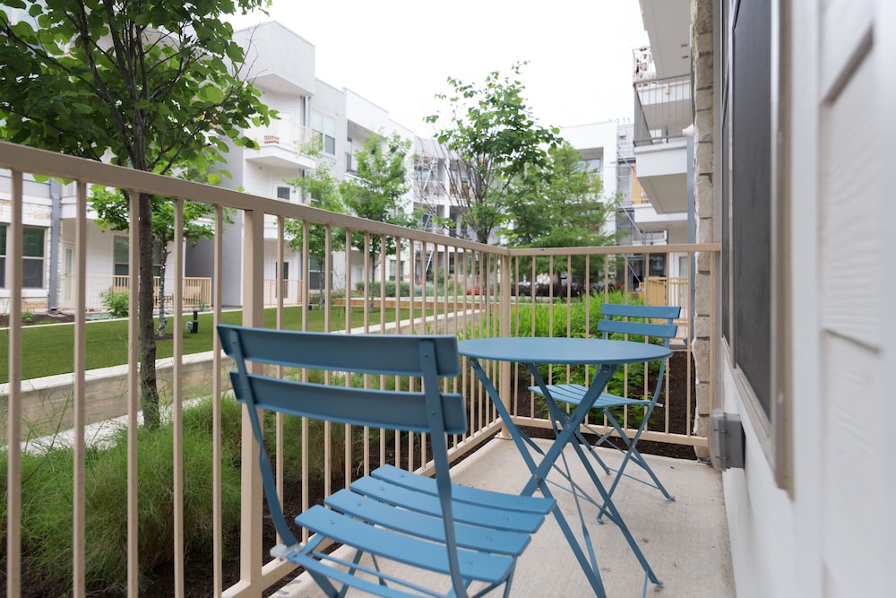 Locale Eastside - photo 6