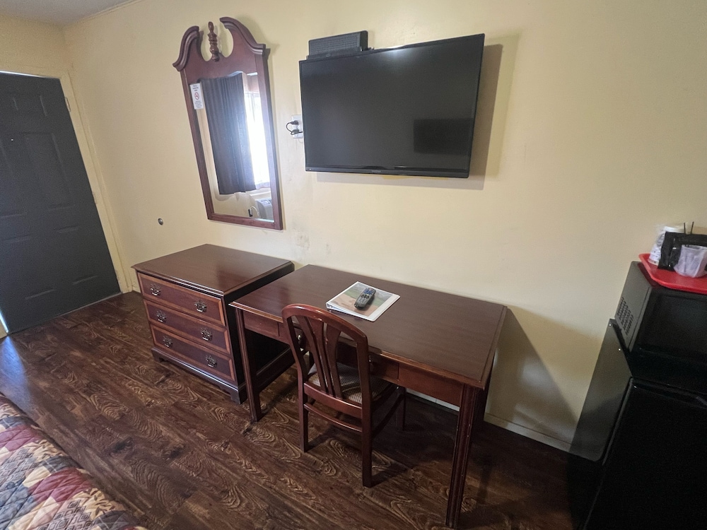 Yellow Diamond Inn - photo 17