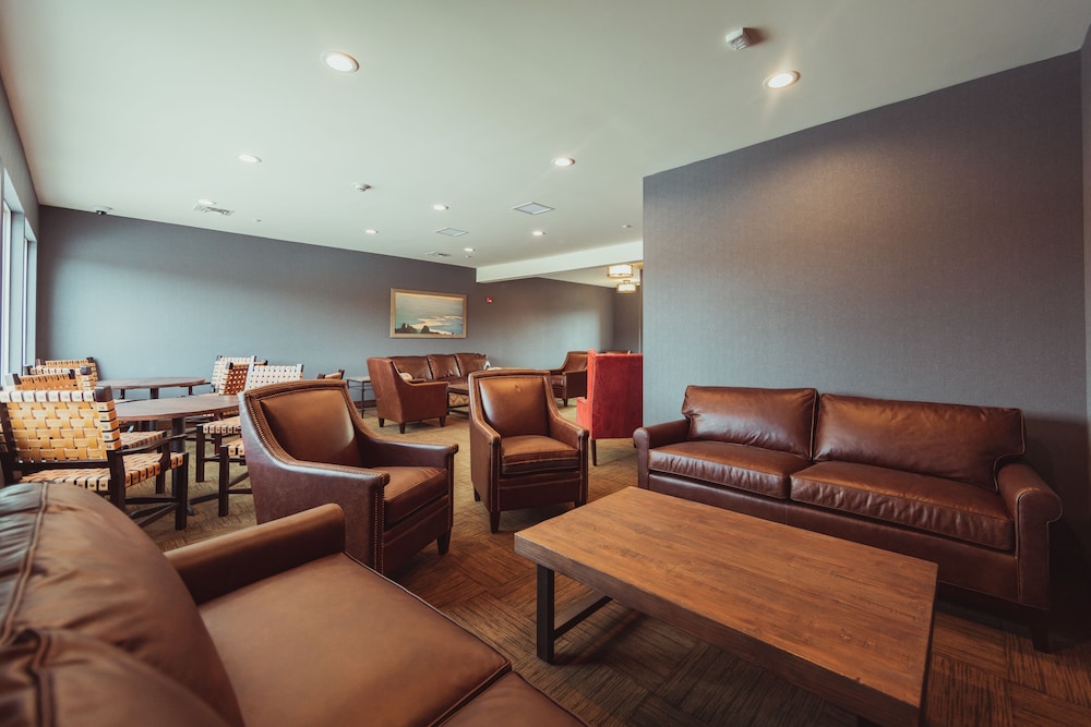 Tailwater Lodge Altmar Tapestry Collection by Hilton - photo 9