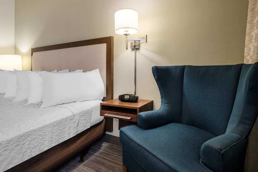 Hampton Inn by Hilton Irvine East Lake Forest - photo 10