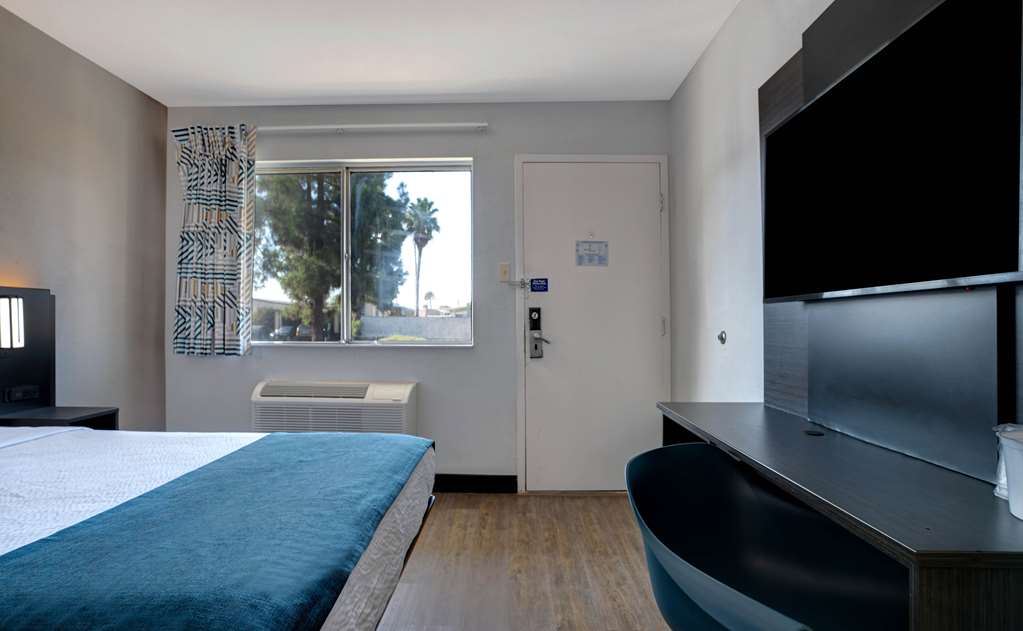 Motel 6 Bakersfield CA South - photo 18
