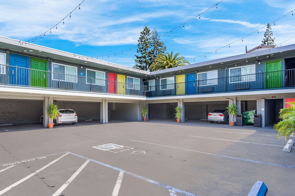 Signature Inn Oakland - photo 67