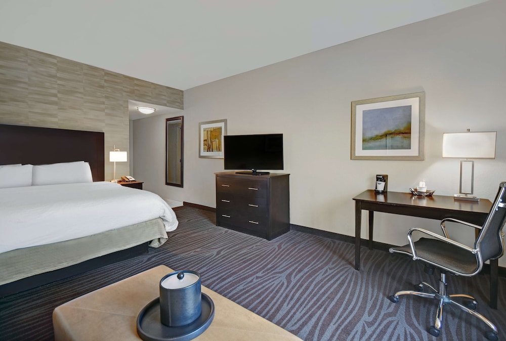 Hampton Inn & Suites Robbinsville - photo 15