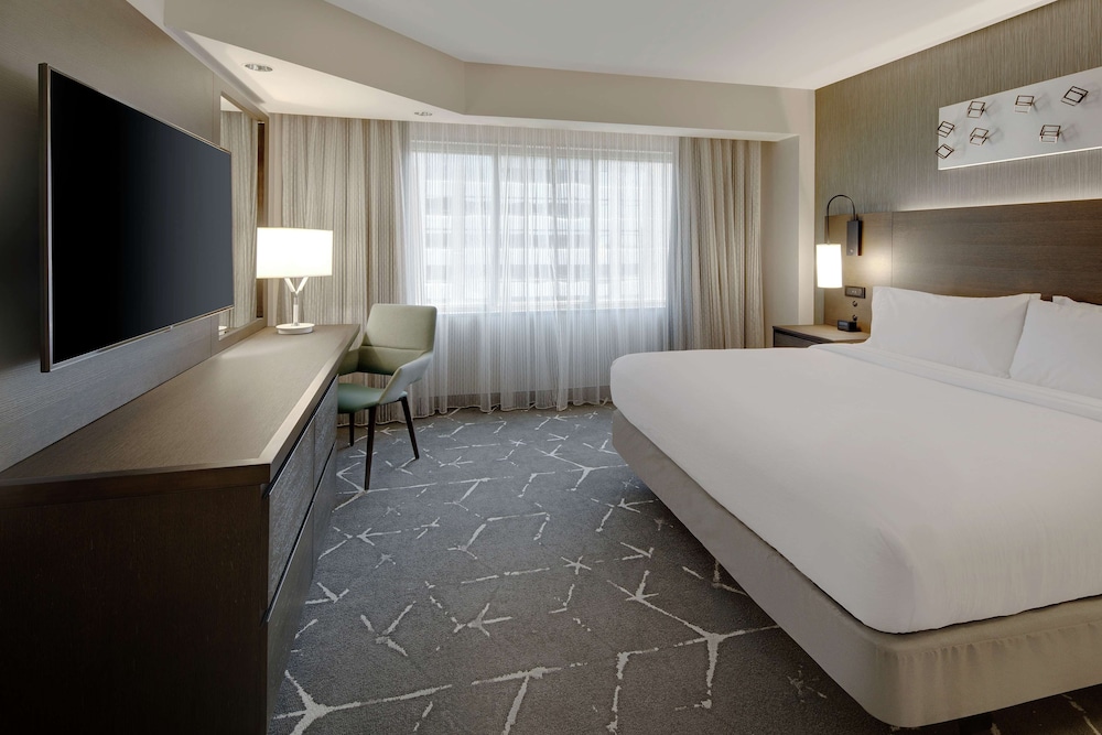 Embassy Suites by Hilton Atlanta Perimeter Center - photo 13