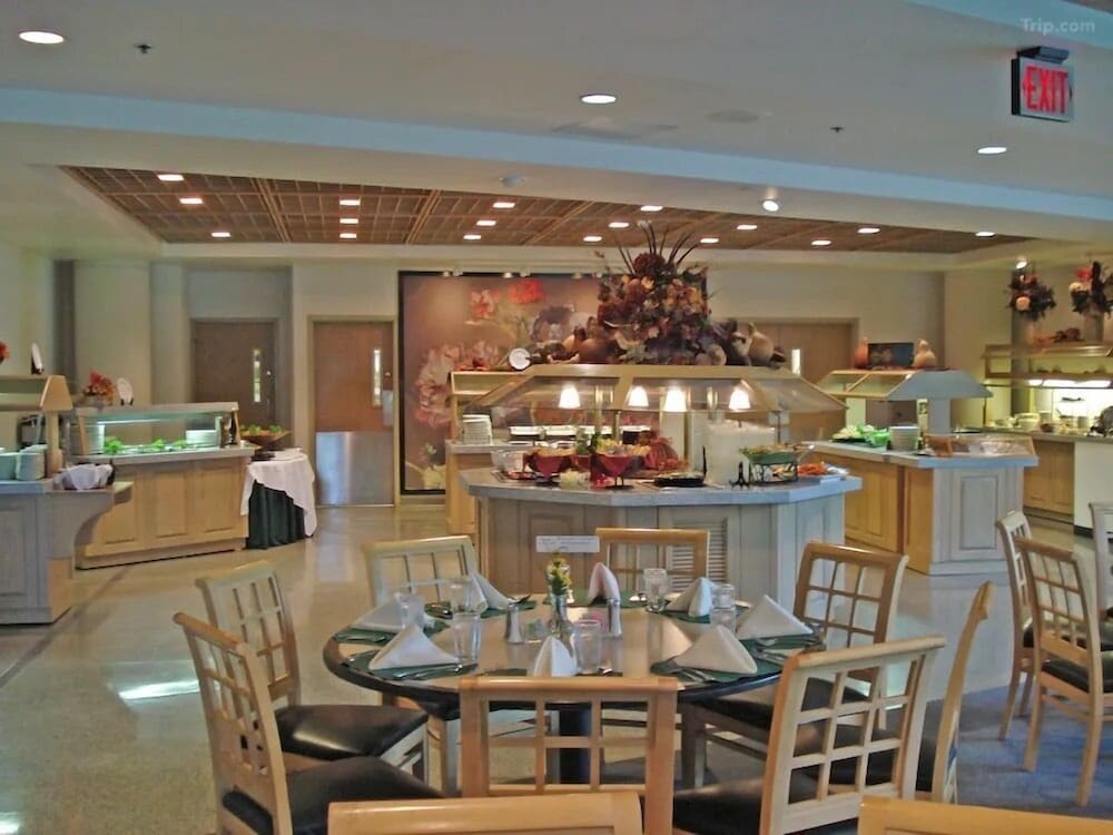 Oak Ridge Hotel and Conference Center - photo 20