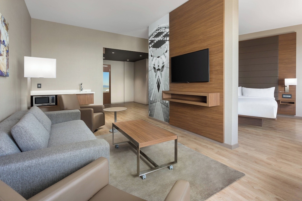 AC Hotel by Marriott San Francisco Airport Oyster Point Waterfront - photo 8