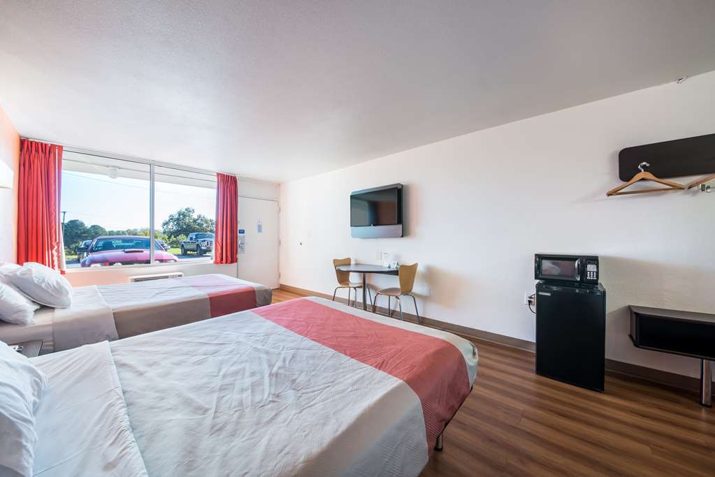 Motel 6 Connellys Springs NC - photo 17