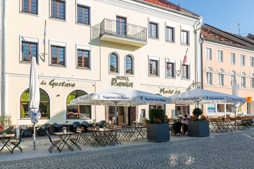 Hotel Dawin — 4-Star Luxury Hotel in Rotthalmunster, Germany