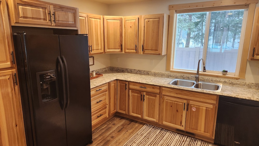 Beargrass Lodging and RV Resort - photo 67