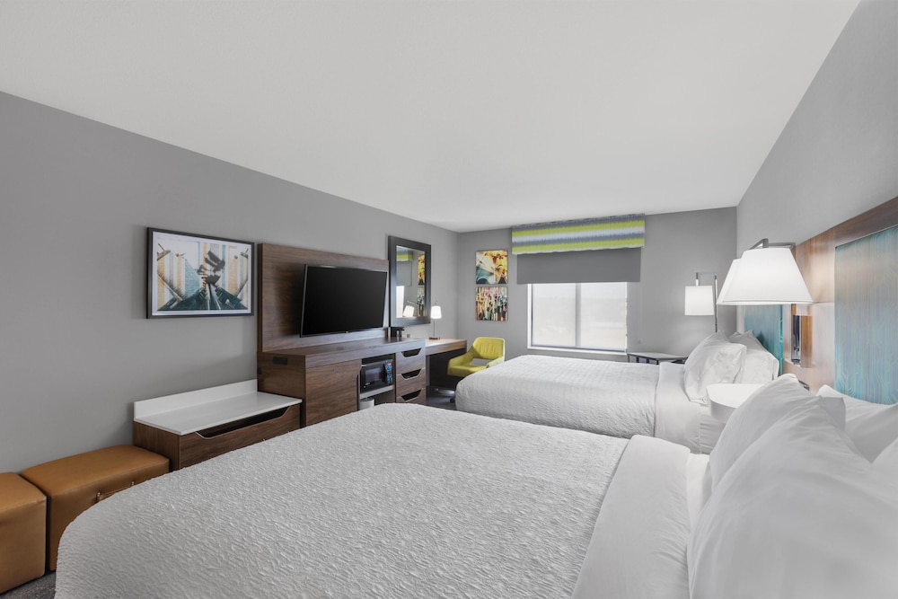 Hampton Inn Pendleton - photo 12