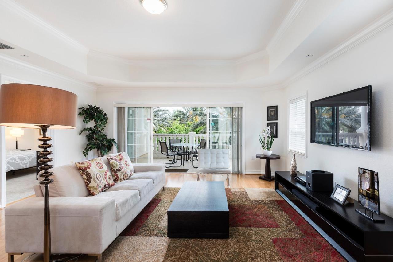 Modern and Spacious 3 Suite Apartment — 4-Star Luxury Hotel in Kissimmee, United States
