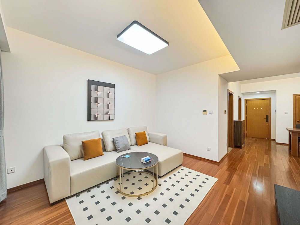 Tyms 2BR Apt Gubei CBD Near Takashimaya — 4-Star Luxury Hotel in Shanghai, People's Republic of China