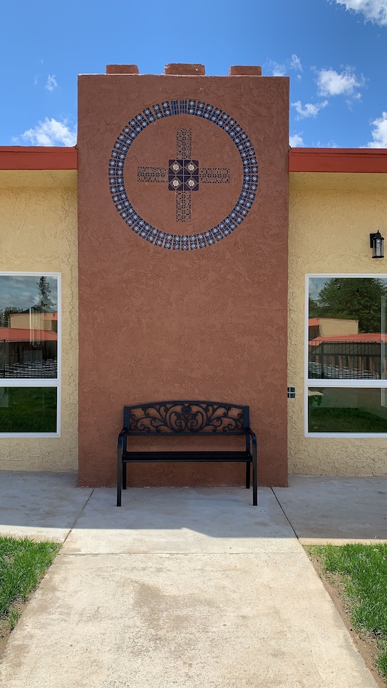 The Greens Hotel Stockton Blvd - photo 27