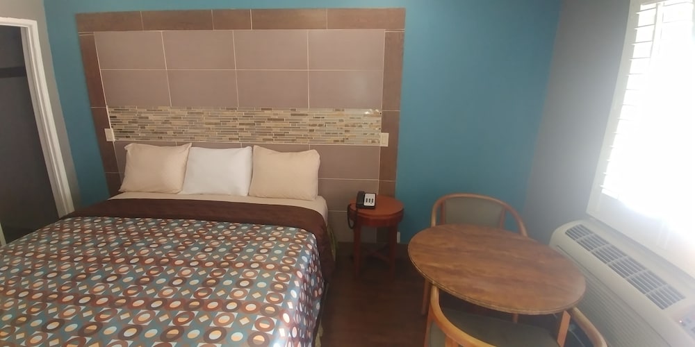 Travel Eagle Inn Motel - photo 5