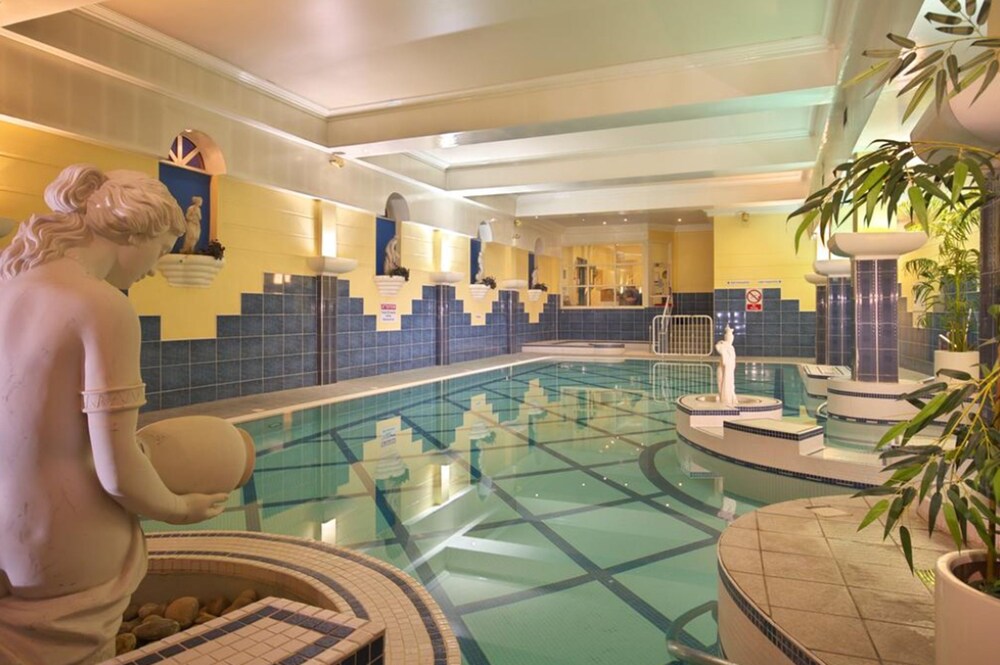Castle Hotel Macroom - carbon neutral hotel in Macroom