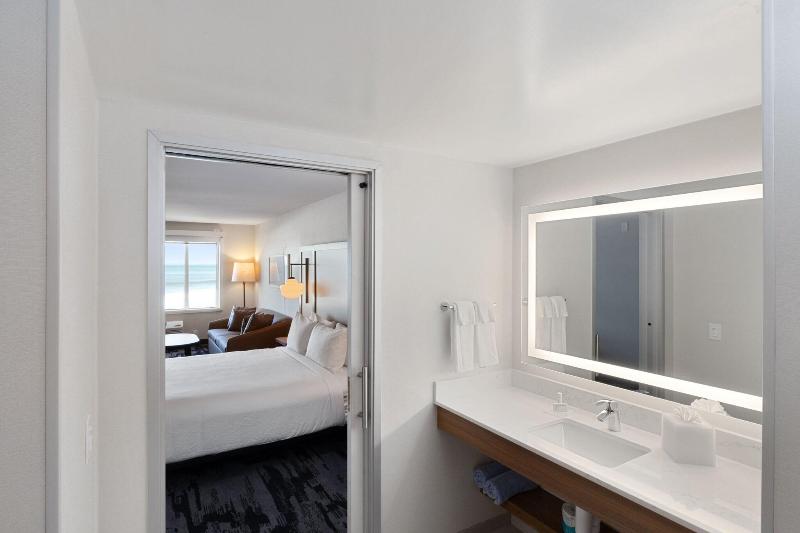 Fairfield Inn & Suites San Francisco Pacifica - photo 25