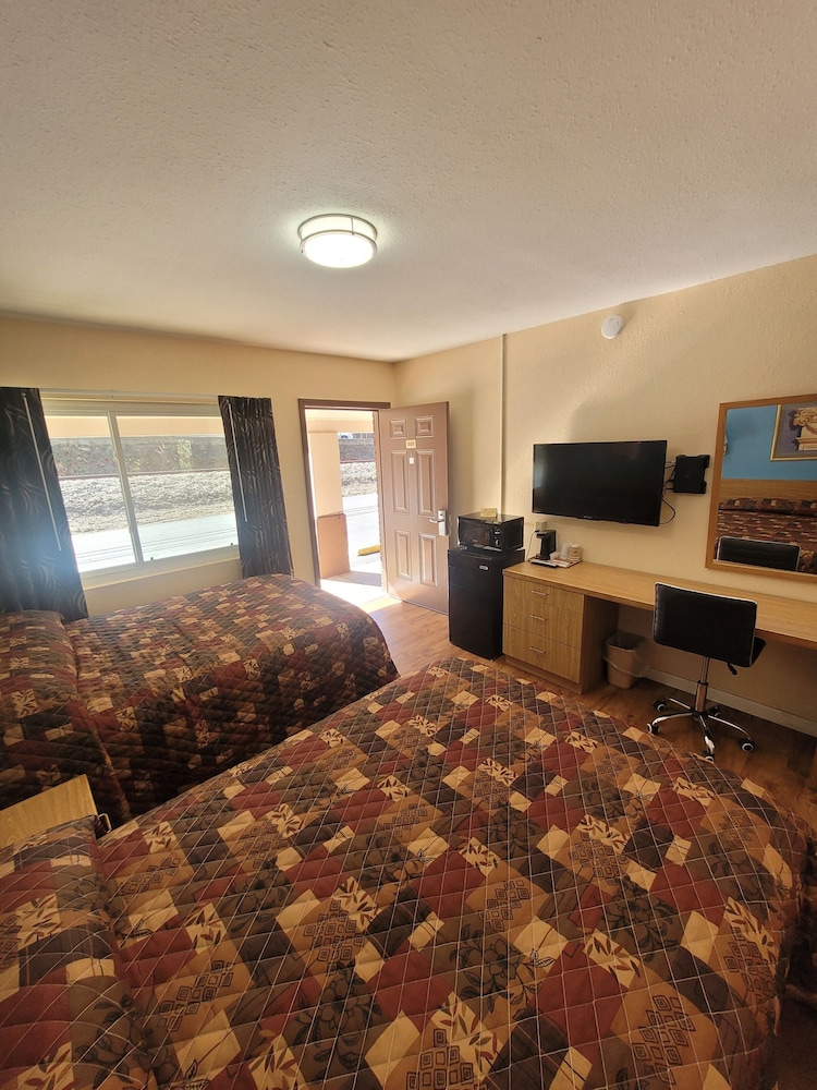 Economy Inn Sylva - photo 20