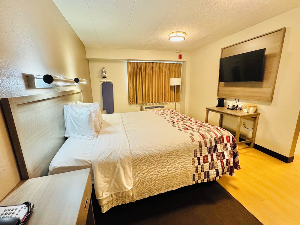 Red Roof Inn Milford New Haven - photo 16