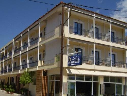 Iridanos - carbon neutral hotel in Antikyra
