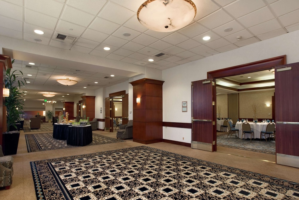 Hilton Woodland Hills Los Angeles - photo 65