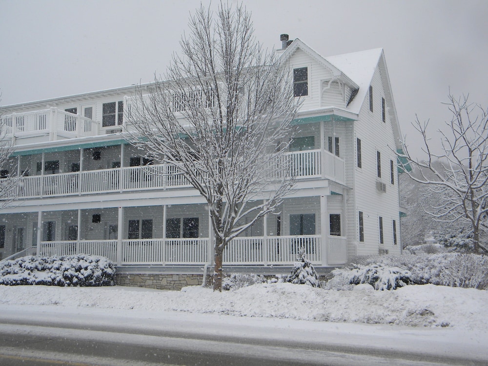 Edgewater Resort - photo 149