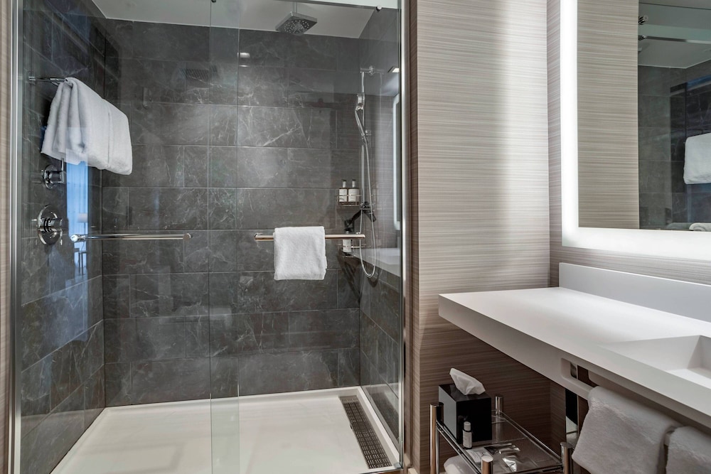 AC Hotel by Marriott Washington DC Convention Center - photo 19