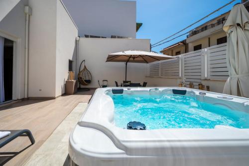 Mediterranea Suite SiciliaVacanza — 4-Star Luxury Hotel in Avola, Italy