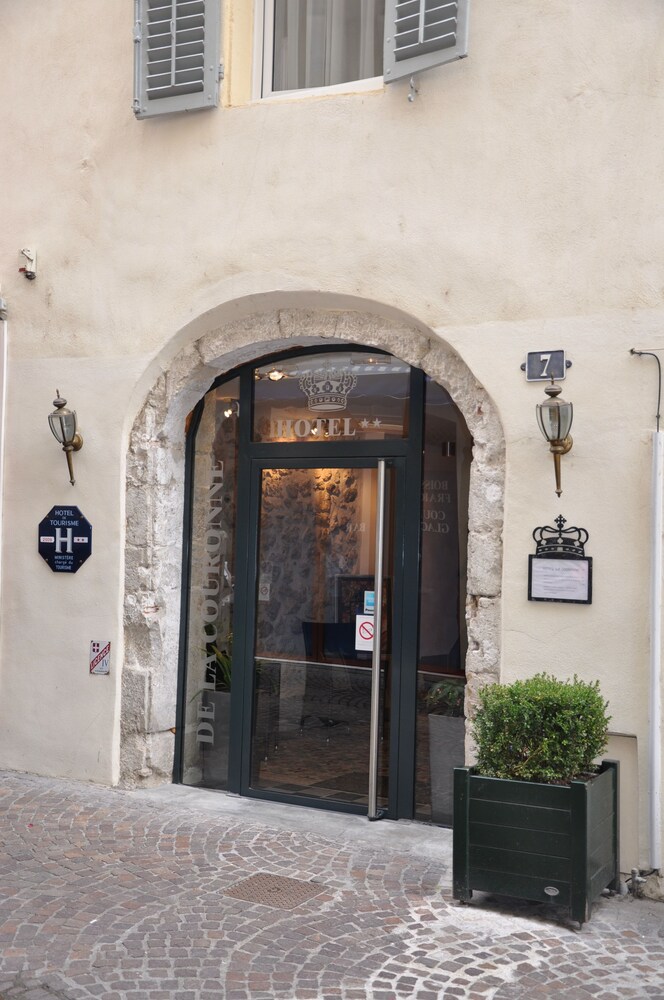 Hôtel de la Couronne - carbon neutral hotel in Aix-Les-Bains