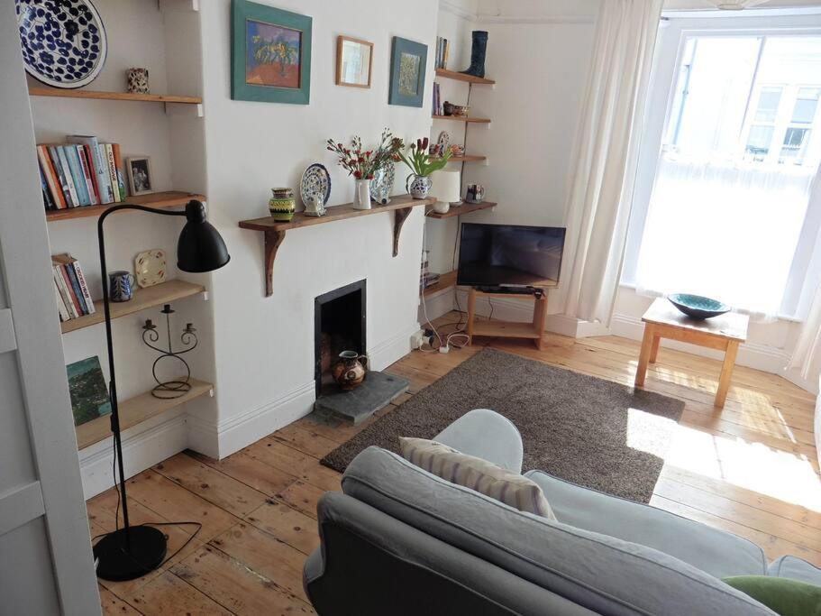 The Guest House Bed and breakfast — 4-Star Luxury Hotel in Falmouth, United Kingdom