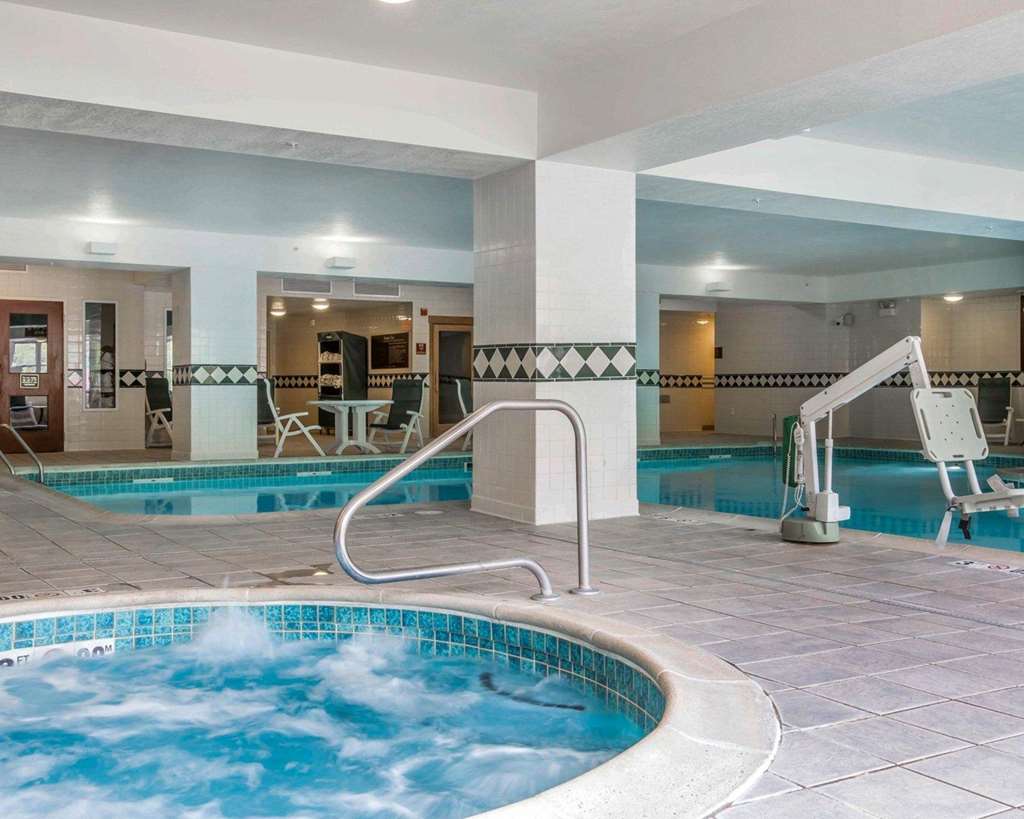 Comfort Inn & Suites Near Burke Mountain - photo 32