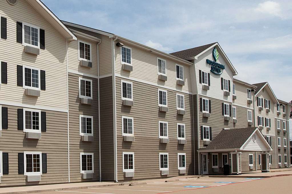 WoodSpring Suites Houston Willowbrook - photo 2