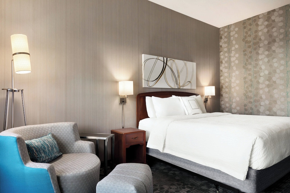 Courtyard by Marriott Salinas Monterey - photo 12