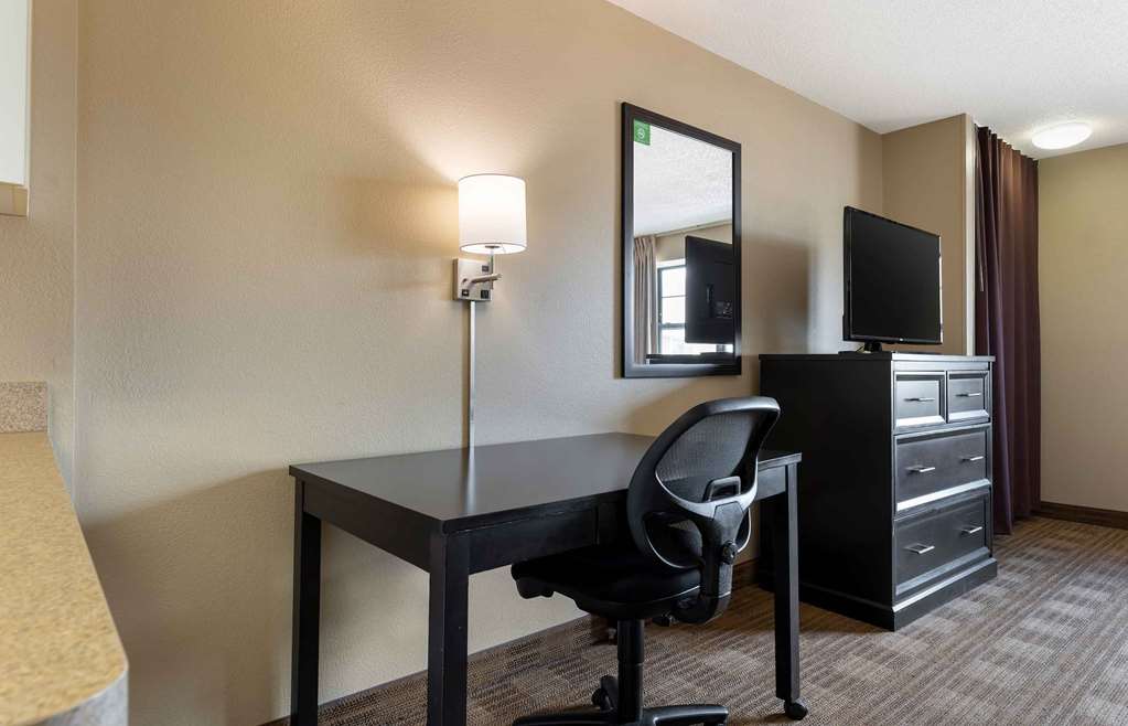 Extended Stay America Select Suites Chicago O'Hare - photo 18