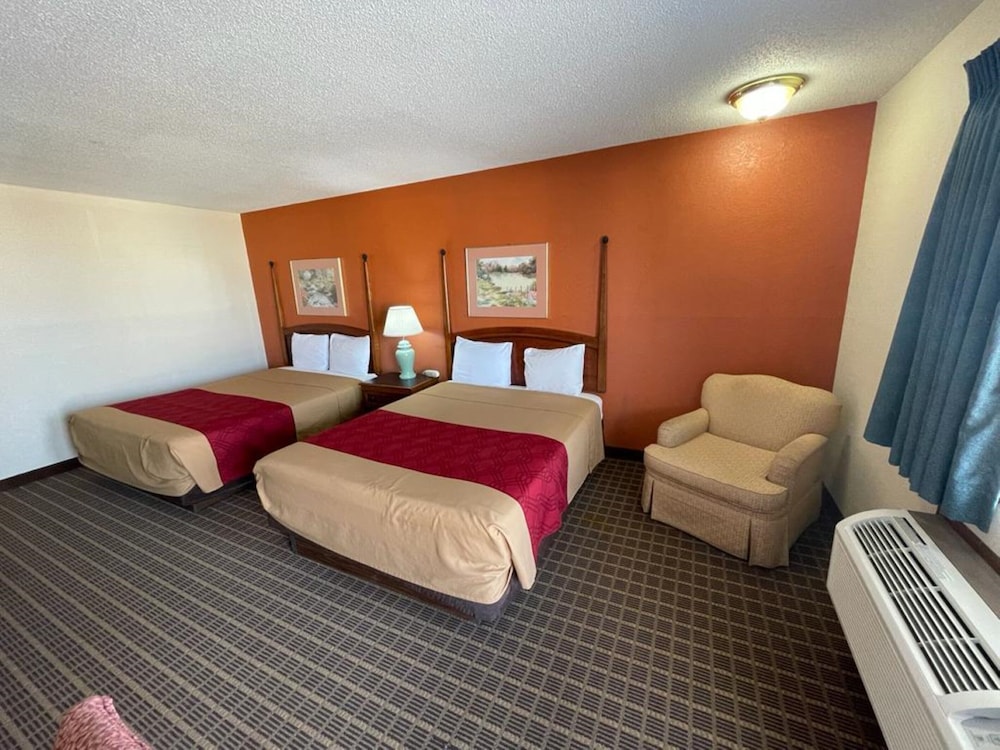 Knights Inn By Capital O Emporia I 35 - photo 49
