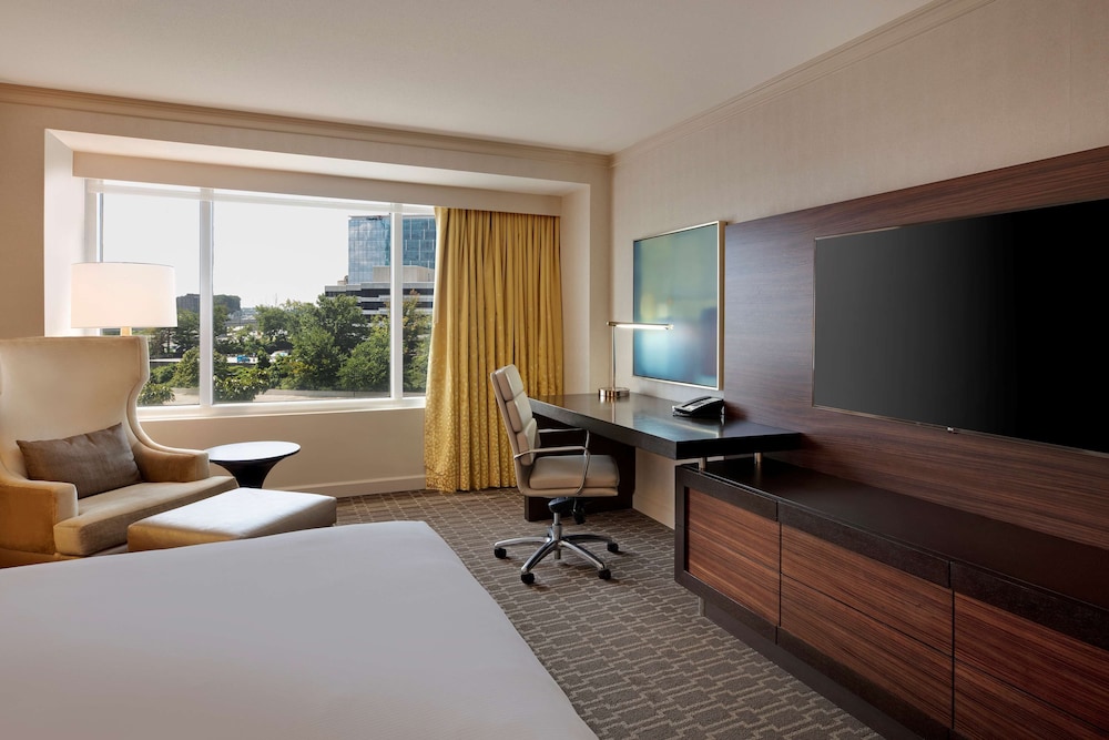 Hilton McLean Tysons Corner - photo 21