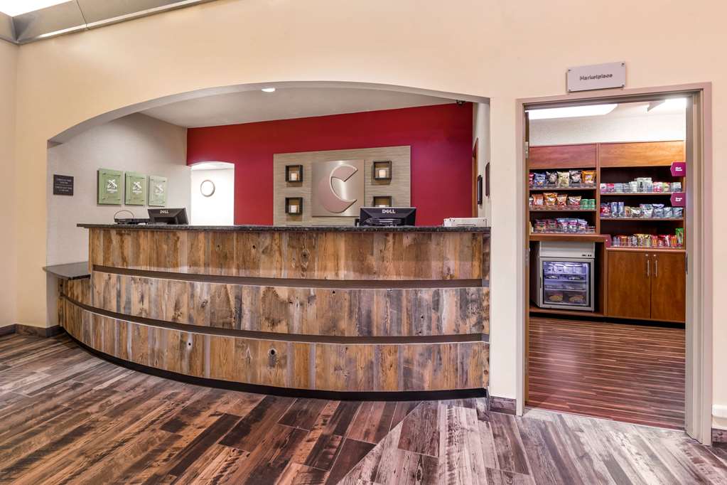 Comfort Suites Burlington - photo 2