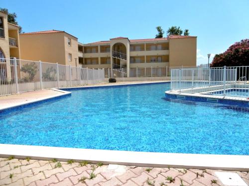 T2 RDC à Canet en Roussillon Europa 5 pers clim piscine tennis parking — 4-Star Luxury Hotel in Canet-En-Roussillon, France