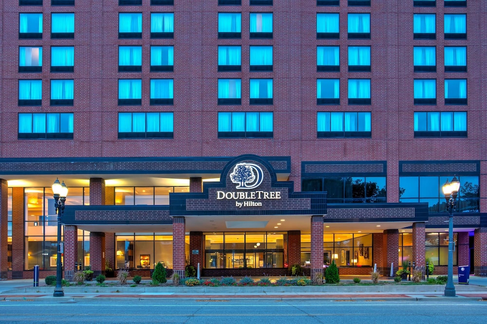 DoubleTree by Hilton Lansing in Lansing, United States