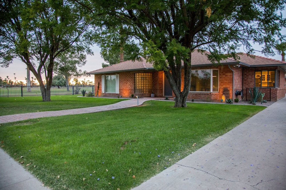 Encanto Vistas A Golf Property in Central Phoenix — 4-Star Luxury Hotel in Phoenix, United States