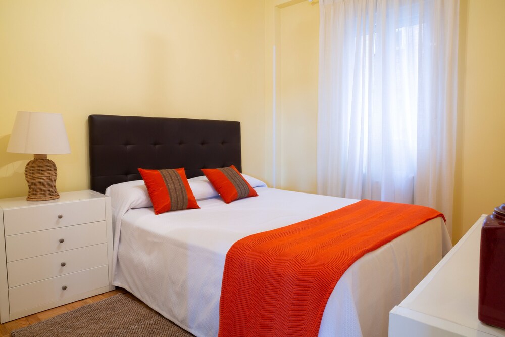 Apartamentos Duque Mart nez Izquierdo hotel Guindalera Madrid