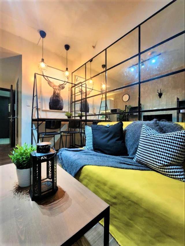 Air Residences with 500Mbps Wifi — 4-Star Luxury Hotel in Manila, Philippines