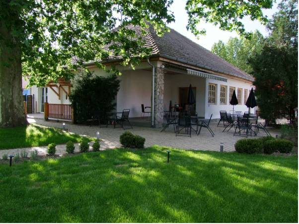 Platan — hotel in Zamardi