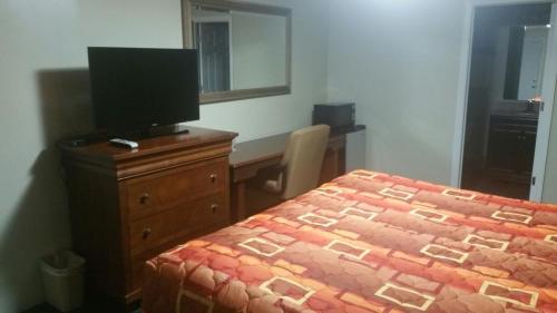 Slumberland Motel Mount Holly - photo 2