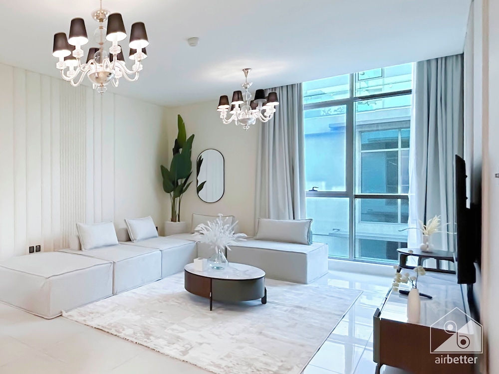Your Perfect Meydan Getaway 1B Polo Residence C3 — 4-Star Luxury Hotel in Dubai, United Arab Emirates