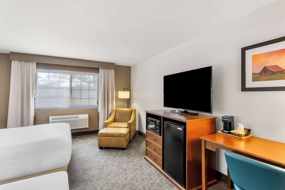 Comfort Inn & Suites Susanville - photo 19