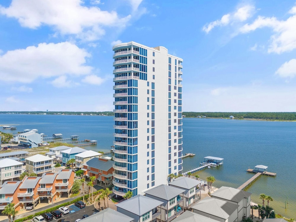 Lagoon Tower 1002 - photo 53