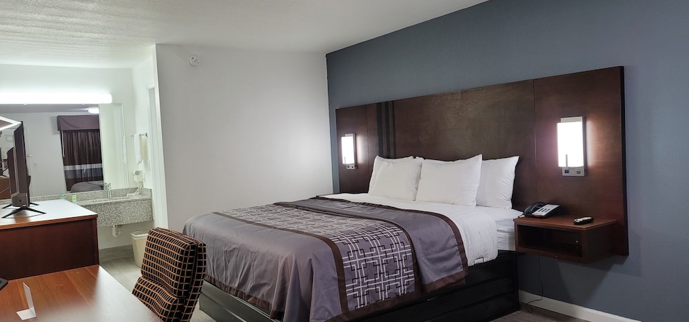Key West Inn Boaz - photo 13